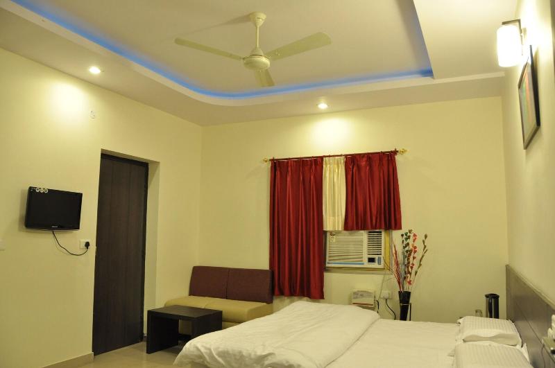 Photo of Classic 7 Hotel & Restaurant, 3-star hotel in Jaipur District