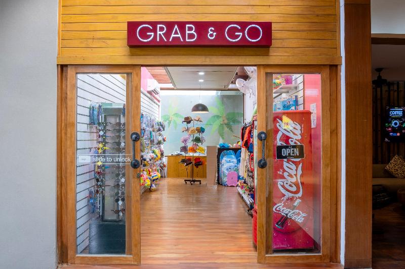 Photo of Holiday Inn Resort Phuket Surin Beach by IHG, 4-star hotel in Kamala Beach