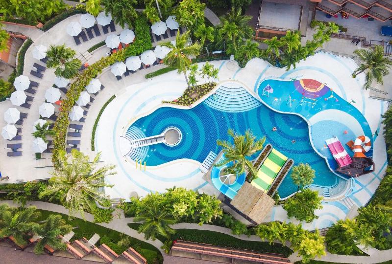 Photo of Courtyard by Marriott Phuket, Patong Beach Resort, 4-star hotel in Bangla Road