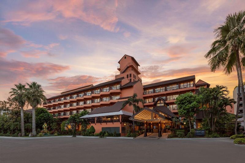 Photo of Courtyard by Marriott Phuket, Patong Beach Resort, 4-star hotel in Bangla Road