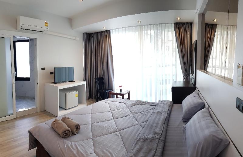 Photo of TIRAS Patong Beach Hotel, 2-star hotel in Bangla Road