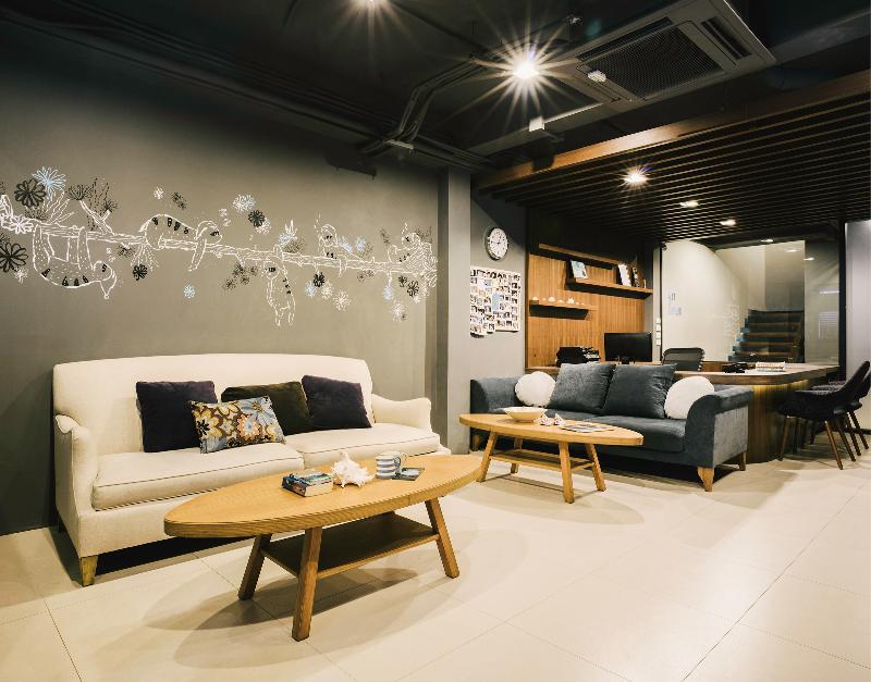 Photo of TIRAS Patong Beach Hotel, 2-star hotel in Bangla Road