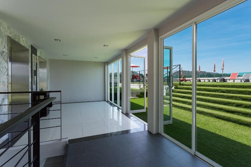 Photo of PJ Patong Resortel, 3-star hotel in Bangla Road