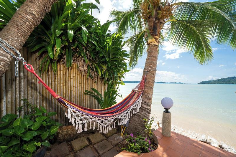 Photo of Friendship Beach Resort & Atmanjai Wellness Spa, 3-star hotel in Phuket (and vicinity)