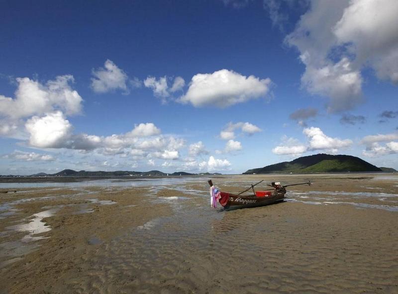 Photo of Friendship Beach Resort & Atmanjai Wellness Spa, 3-star hotel in Phuket (and vicinity)