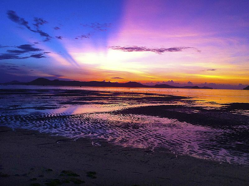 Photo of Friendship Beach Resort & Atmanjai Wellness Spa, 3-star hotel in Phuket (and vicinity)