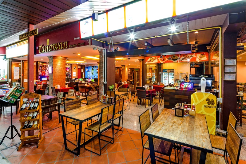 Photo of Tanawan Phuket Hotel, 2-star hotel in Bangla Road