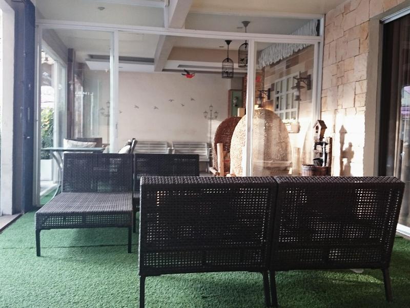 Photo of Limburi Hometel, 3-star hotel in Bangla Road