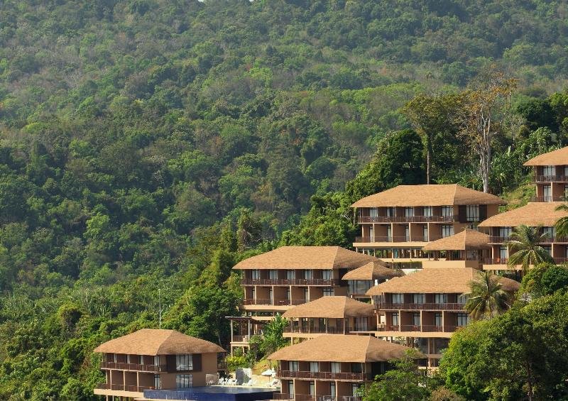 Karon Phunaka Resort exterior, 4-Star hotel in Karon Beach