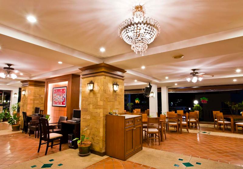 Photo of Jiraporn Hill Resort, 3-star hotel in Bangla Road