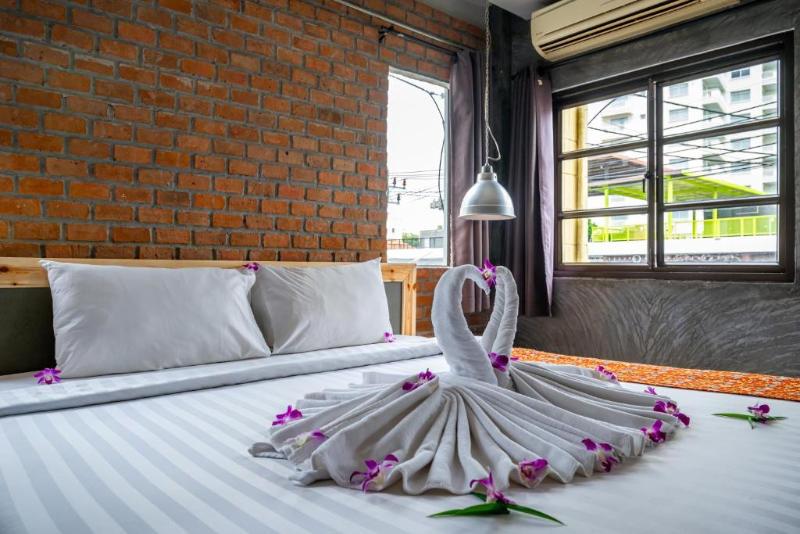 Unotel Karon Beach exterior, 3-Star hotel in Karon Beach