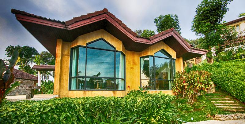 Photo of Supalai Scenic Bay Resort And Spa, 4-star hotel in Phuket (and vicinity)