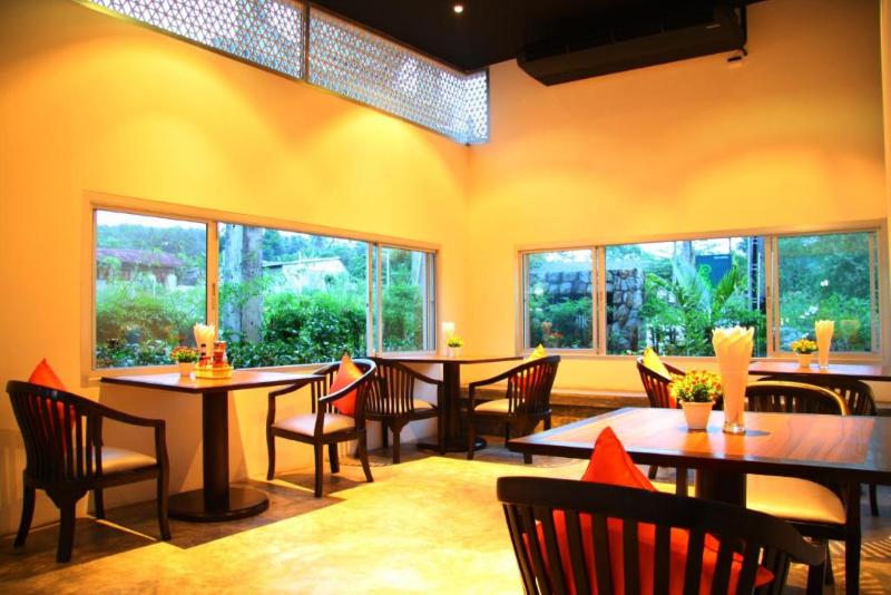 Photo of Signature Phuket Resort, 3-star hotel in Phuket (and vicinity)