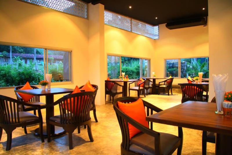 Photo of Signature Phuket Resort, 3-star hotel in Phuket (and vicinity)