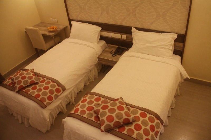 Photo of Buhari Royale Boutique Hotel, 3-star hotel in Chennai (and vicinity)
