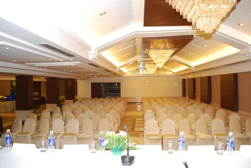 Photo of Beverly Hotel, 3-star hotel in Chennai (and vicinity)