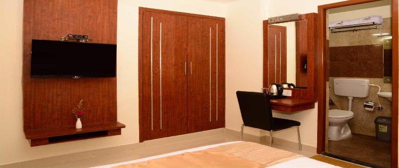 Photo of De Castle Inn, 3-star hotel in Chennai (and vicinity)