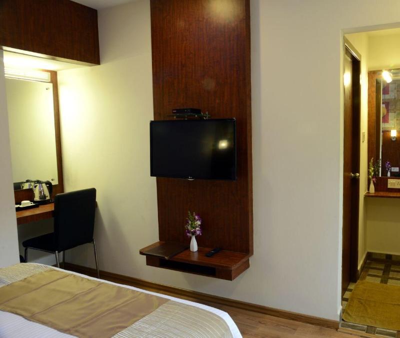 Photo of De Castle Inn, 3-star hotel in Chennai (and vicinity)
