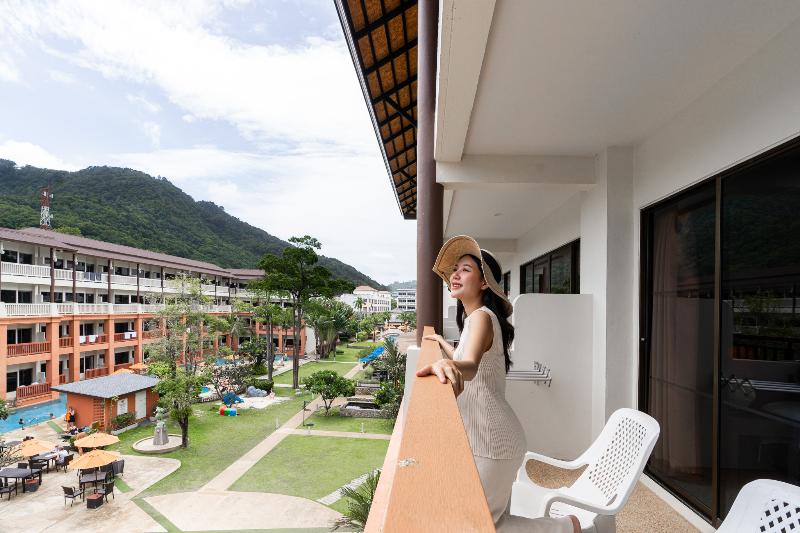 Photo of Kata Sea Breeze Resort hotel in Karon Beach