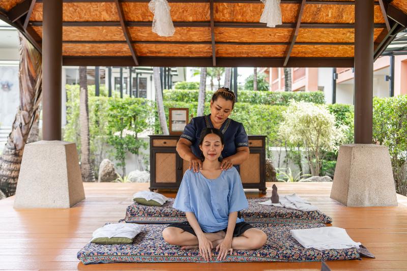 Photo of Kata Sea Breeze Resort hotel in Karon Beach