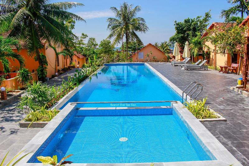 Thai Tan Tien Resort, Singapore