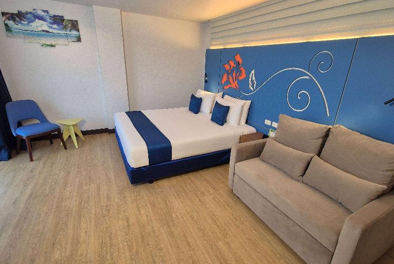 Photo of Days Inn by Wyndham Patong Beach Phuket, 3-star hotel in Bangla Road