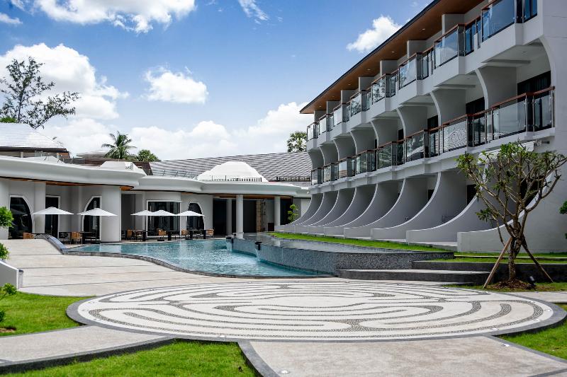Photo of Amora Beach Resort Phuket, 5-star hotel in Phuket (and vicinity)