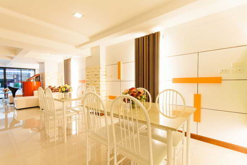 Photo of Patong Max Value Hotel, 3-star hotel in Bangla Road