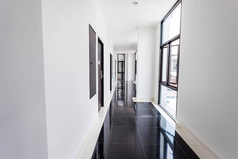 Photo of Thanburi Hotel, 3-star hotel in Mak Khaeng