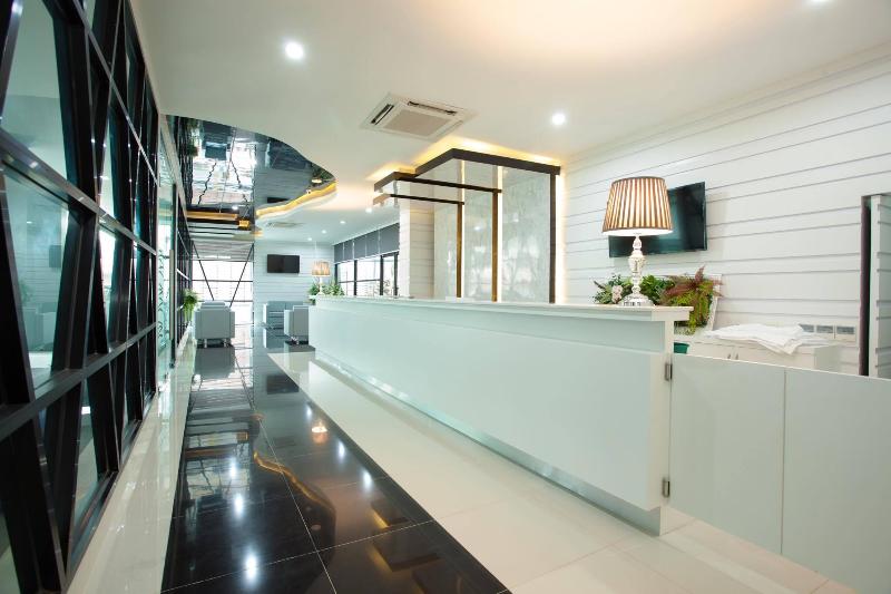 Photo of Thanburi Hotel, 3-star hotel in Mak Khaeng