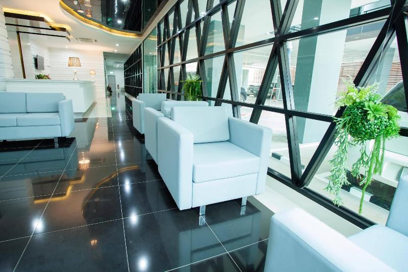 Photo of Thanburi Hotel, 3-star hotel in Mak Khaeng