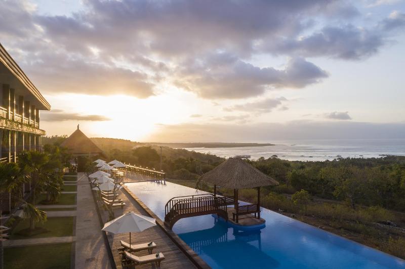 Semabu Hills Hotel Nusa Penida - Bali, Singapore