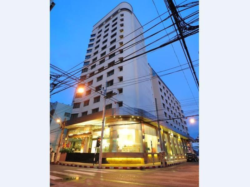 Photo of Mayflower Grande Hotel Phitsanulok, 3-star hotel in Phitsanulok