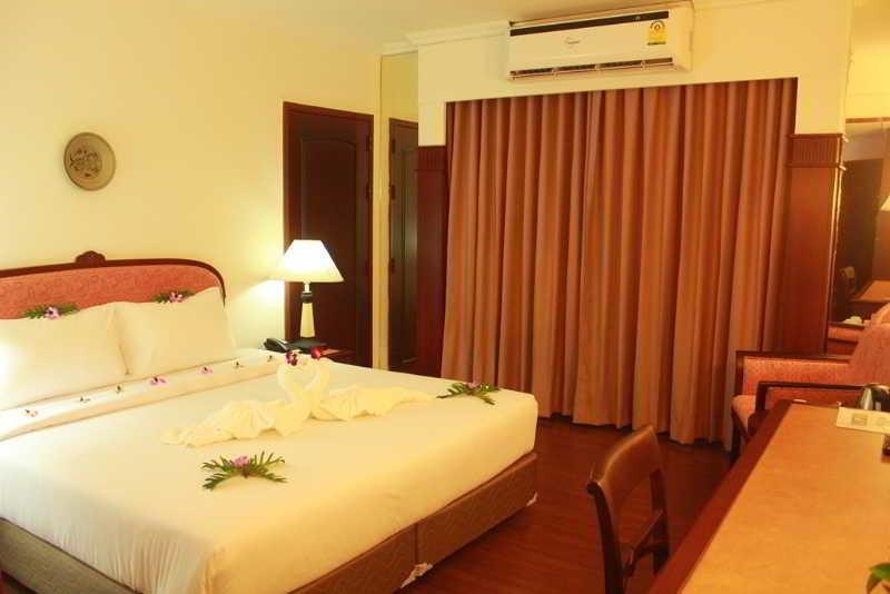 Photo of Mayflower Grande Hotel Phitsanulok, 3-star hotel in Phitsanulok