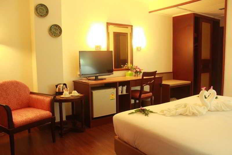 Photo of Mayflower Grande Hotel Phitsanulok, 3-star hotel in Phitsanulok