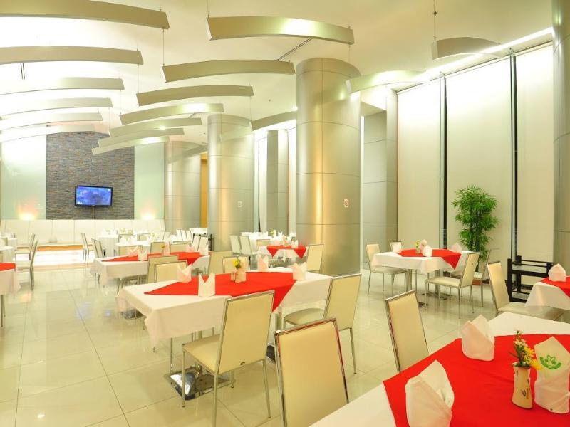 Photo of Mayflower Grande Hotel Phitsanulok, 3-star hotel in Phitsanulok