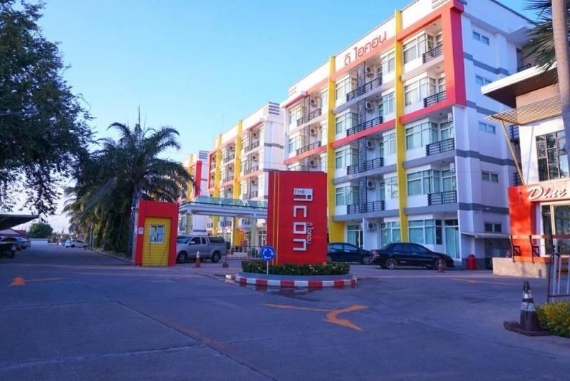 Photo of The Icon Service Apartment, 3-star hotel in Si Maha Phot