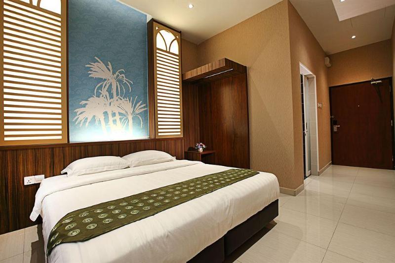 Photo of Sri Enstek Hotel, 2-star hotel in Labu