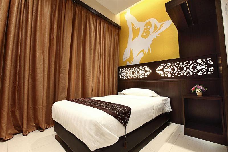 Photo of Sri Enstek Hotel, 2-star hotel in Labu