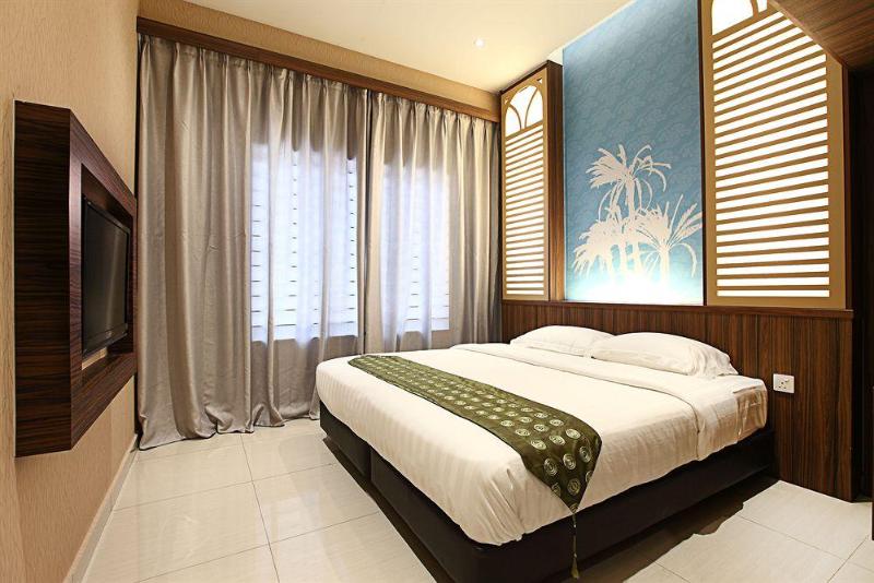 Photo of Sri Enstek Hotel, 2-star hotel in Labu