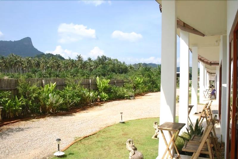 Photo of Naga Peak Resort, 2-star hotel in Krabi