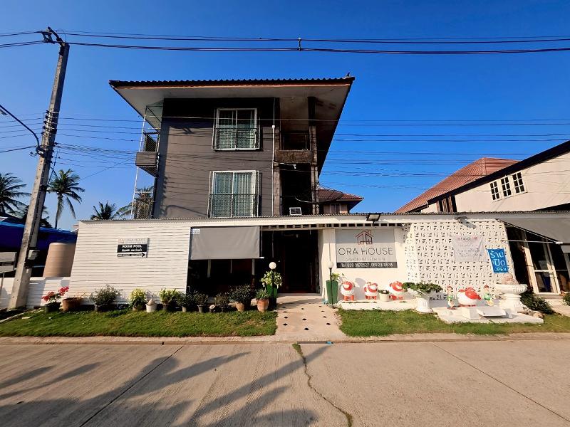 Borarn House, Singapore