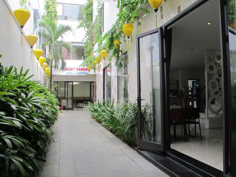 Annie Danang Hotel & Apartment, Singapore