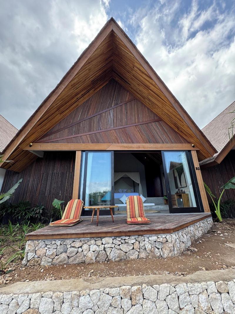 The Cubang Huts Lembongan, Singapore