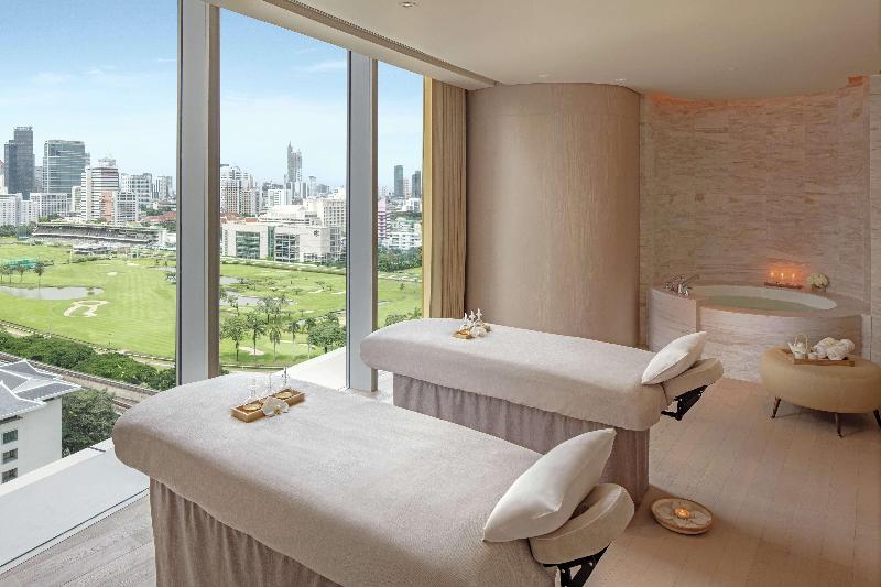 Photo of Waldorf Astoria Bangkok, 5-star hotel in Bangkok (and vicinity)