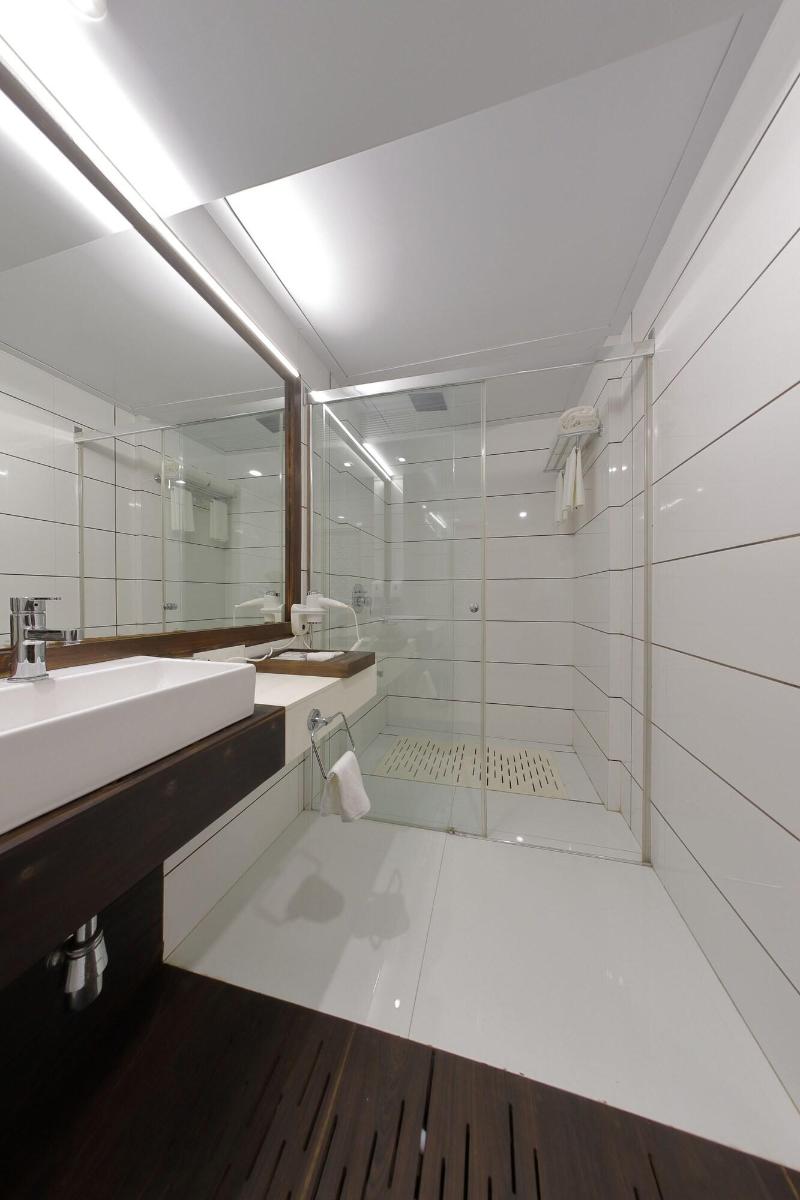 Photo of Hotel Silver Heights, 3-star hotel in Ahmedabad