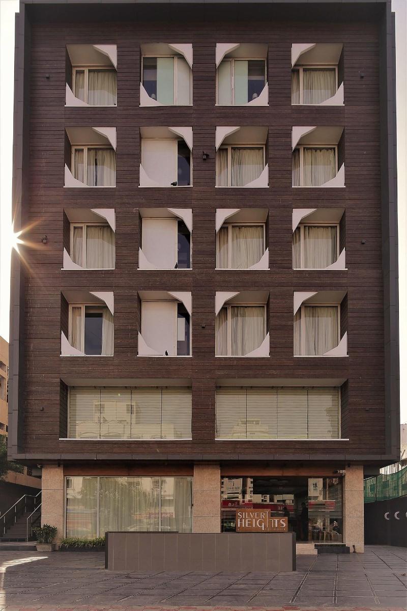 Photo of Hotel Silver Heights, 3-star hotel in Ahmedabad