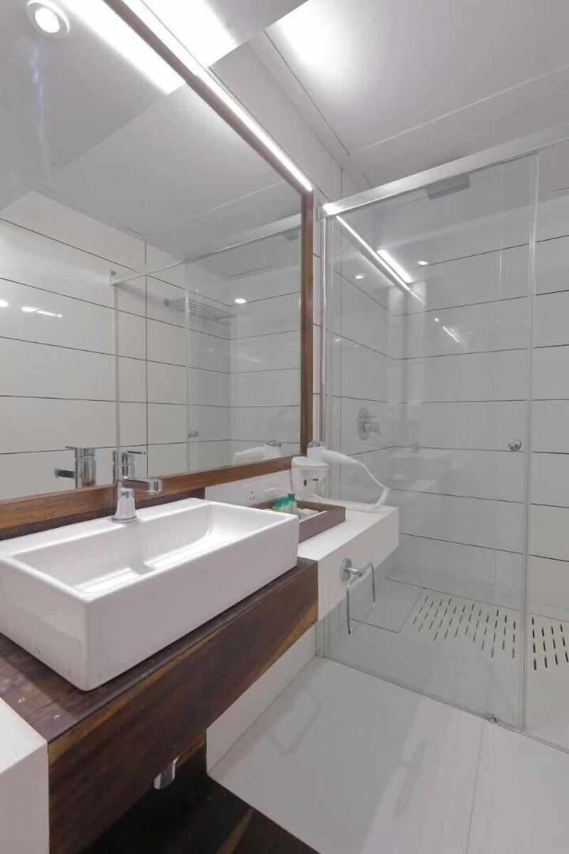 Photo of Hotel Silver Heights, 3-star hotel in Ahmedabad