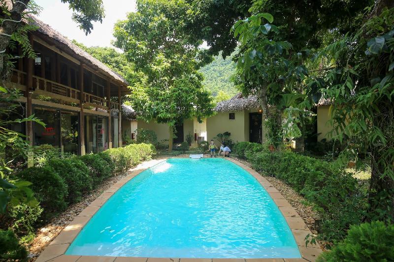 Mai Chau Villas, Singapore