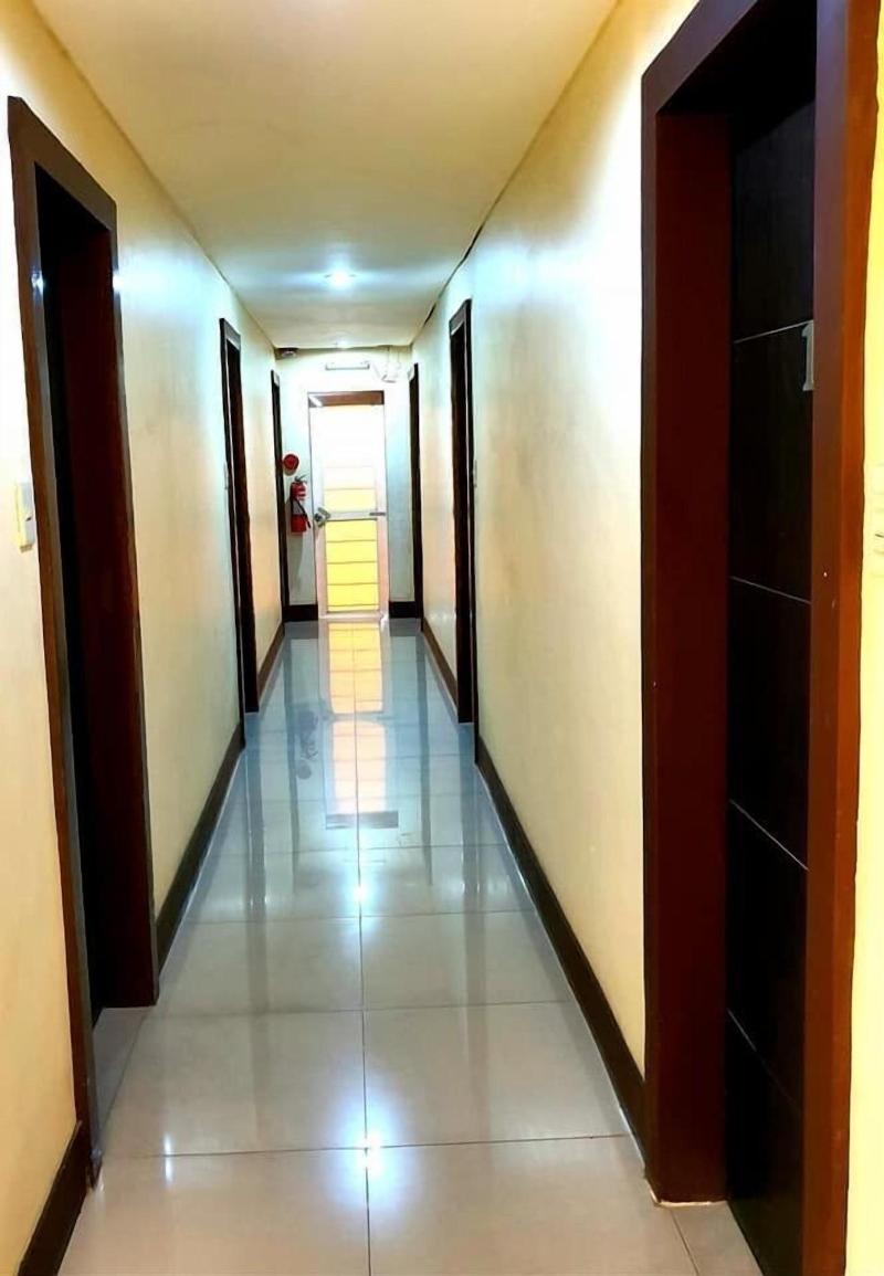 Anton's Inn Hotel exterior, 3-Star hotel in Balanga